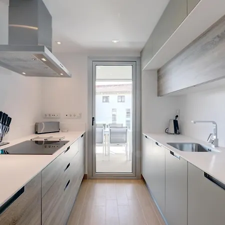 Apartment New Modern 3 Bed Puerto Banus