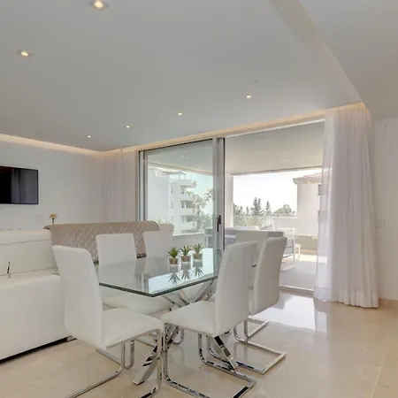 New Modern 3 Bed Puerto Banus *