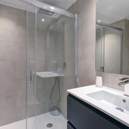 Apartment New Modern 3 Bed Puerto Banus Marbella
