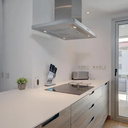 Apartment New Modern 3 Bed Puerto Banus *