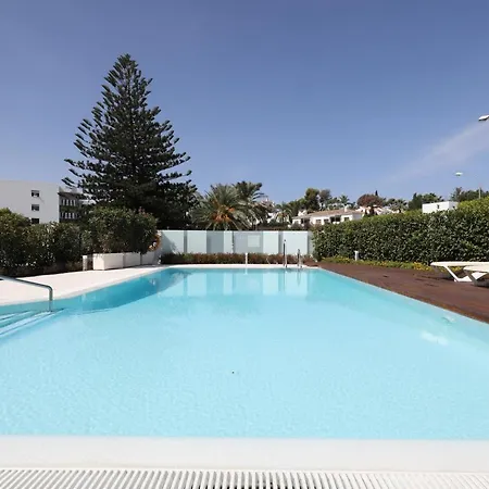 New Modern 3 Bed Puerto Banus Apartment