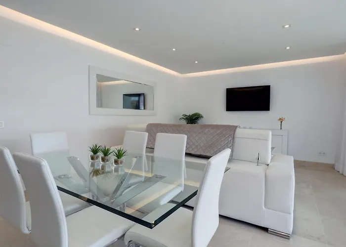 شقة New Modern 3 Bed Puerto Banus *