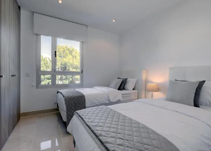 New Modern 3 Bed Puerto Banus شقة ماربيا