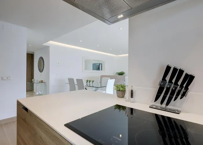 New Modern 3 Bed Puerto Banus ماربيا