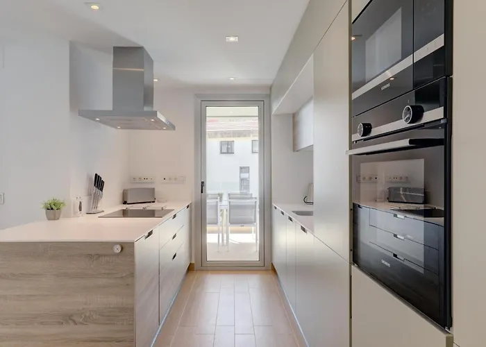 New Modern 3 Bed Puerto Banus