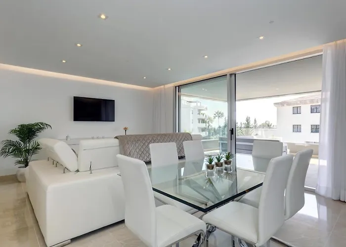 New Modern 3 Bed Puerto Banus 아파트
