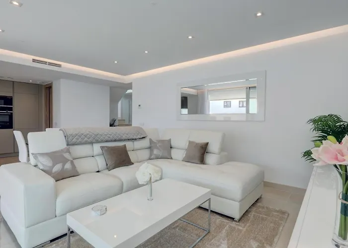 아파트 New Modern 3 Bed Puerto Banus 마르베야