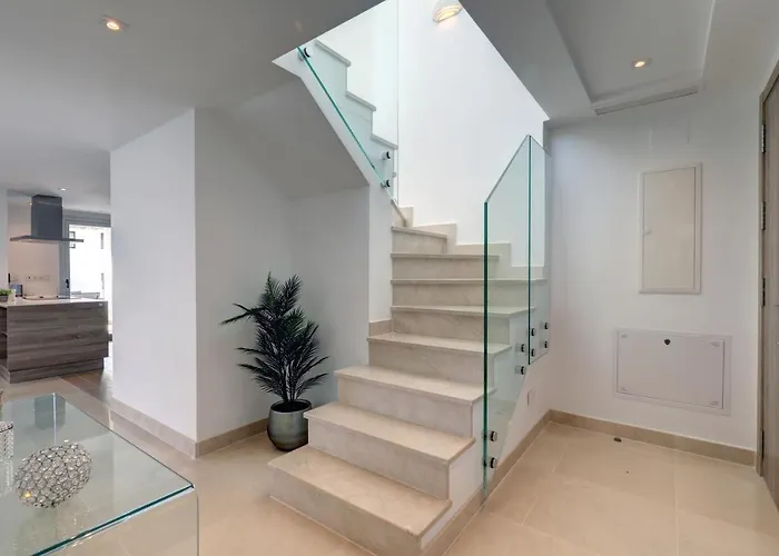 아파트 New Modern 3 Bed Puerto Banus