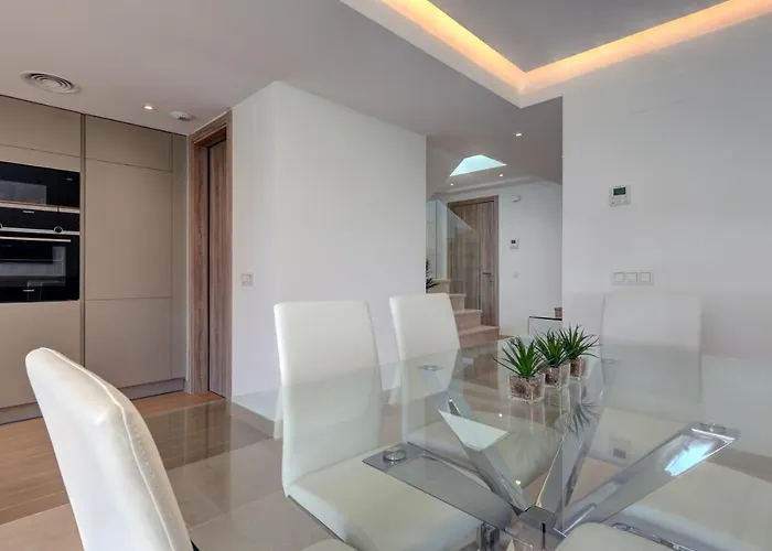 New Modern 3 Bed Puerto Banus 아파트 마르베야