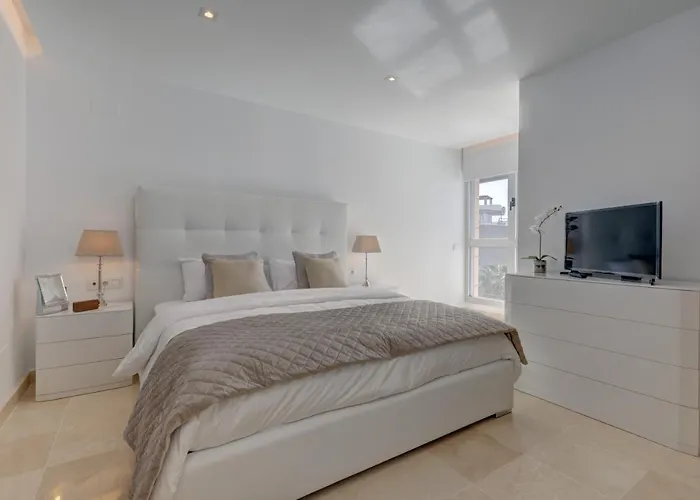 New Modern 3 Bed Puerto Banus 아파트 마르베야